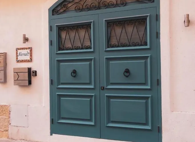 Normalt- Luxurious フロリアーナ